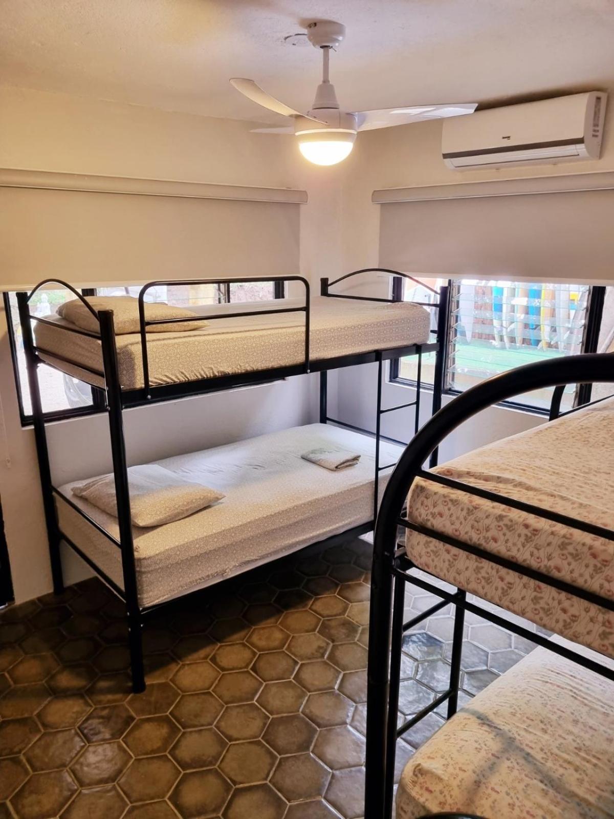 Casa Pura Vida Surf Hostel - Tamarindo Costa Rica Εξωτερικό φωτογραφία