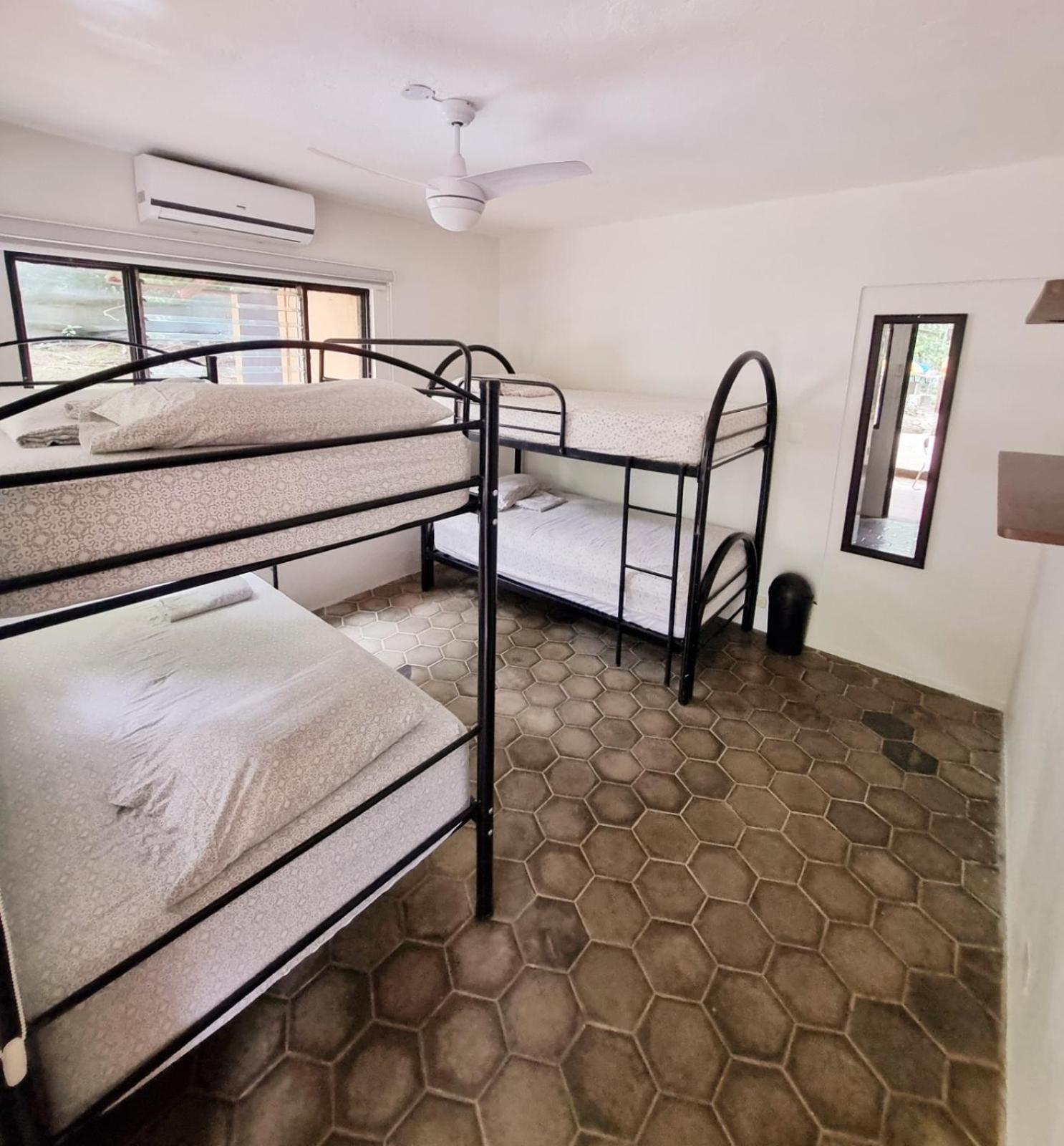 Casa Pura Vida Surf Hostel - Tamarindo Costa Rica Εξωτερικό φωτογραφία